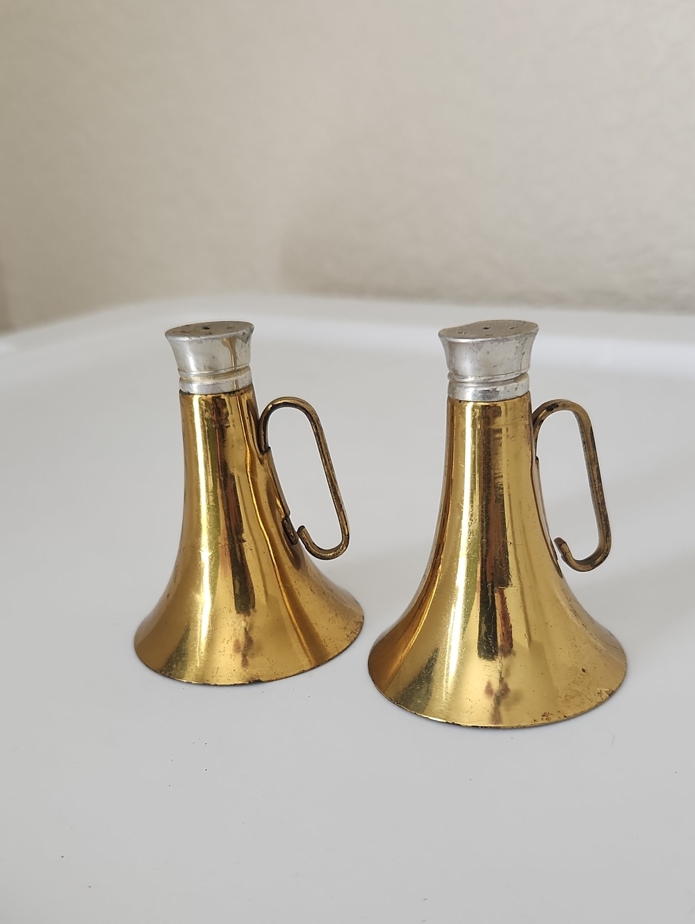 Unbranded Gold Tone Brass Horn-Shaped Salt and Pepper Shakers